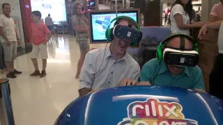 Meu pai apavorado na realidade virtual