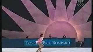 Mao Asada 2005 Trophée Eric Bompard LP (english comment)