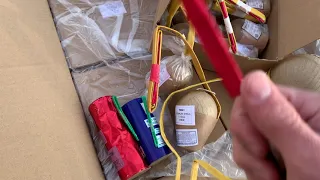 Display Fireworks Unboxing and Demo! 2.5'' and 5'' display shells