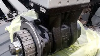 Renewing Renault T range compressor after recovery