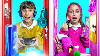 SCHOOL FOR GIRLS VS SCHOOL FOR BOYS *Funny situations*