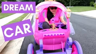 ADULTS DRIVE DISNEY PRINCESS CARRIAGE - DREAM CAR? | Joyride in a Kids' Electric Toy Car Ride