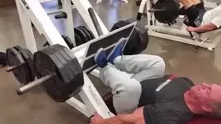 Leg press technique for quad sweep