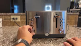 Review of the GE 4 Slice Toaster - Shade Dial, Extra Wide Slots, Stainless Steel