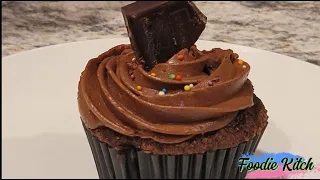 How to Make Chocolate Cupcakes  - Easy Recipe!