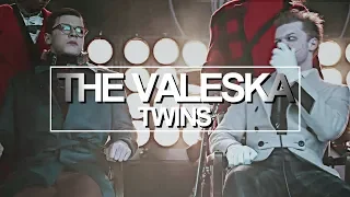 The Valeska Twins. [4x17-4x18]
