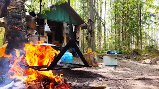 СТРОИМ НОВУЮ ИЗБУ  ГОТОВИМ ПЛОВ НА КОСТРЕ  ЗАЛОЖИЛИ ПЕРВЫЙ ОБКЛАДНОЙ ВЕНЕЦ  УСТАИЧ И КОМАНДА