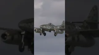 Messerschmitt Me 262 landing at RIAT