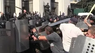 Violent protests erupt in Ukraine