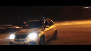 Золотой BMW X5M