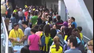 Women and children first, with the men nowhere / Fenerbahce - Manisaspor Football Game