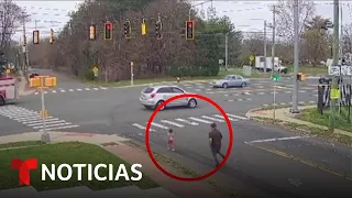 Dos barberos hispanos salvan a una pequeña niña de ser arrollada por los autos | Noticias Telemundo