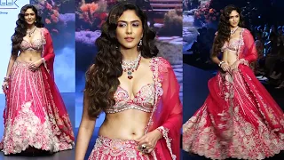 Mrunal Thakur Walking The Ramp In Gorgeous Bridal Look At Bombay Times Fashion Week 2024