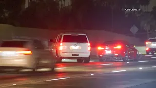 Bad Drivers of Los Angeles Nearly Crash Into Stalled Car On I-5 (Caught On Camera)