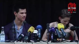 Kristen Stewart (Bella) and Taylor Lautner (Jacob) give exclusive interviews - part 3