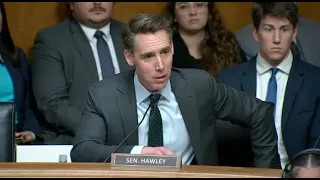 'This Is Hell': Boeing Whistleblower Tells Hawley Planes Aren’t Safe & He’s Being Targeted By Execs