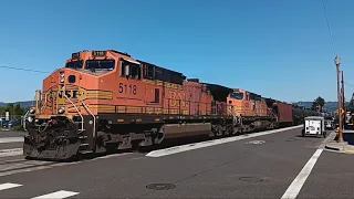 BNSF Oil Train at Rainier, Oregon