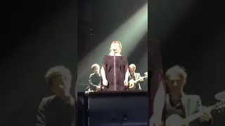 Kelly Clarkson - Shallow - Green Bay (2-15-19)