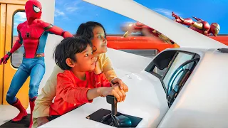 Vkan and Mom drive a Virtual Train in Train museum and Plays in the Car museum