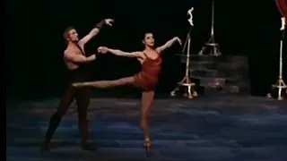 Ekaterina Maximova and Vladimir Vasiliev - Spartacus Adagio (in color)