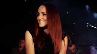 Irina Kapetanović & Acoustic Live Lounge - MRAZEVI (Official Video)