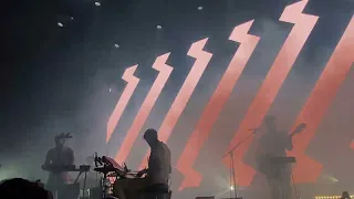 Caribou - Never Come Back (Live at TivoliVredenburg)