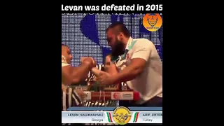 🔥🔥Levan Sagnashvili gets beaten up by Arif Ertem in 2015 #armwrestling #shorts #levansaginashvili
