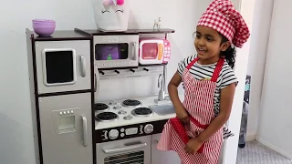 شفا و ماكينة الحلويات السحري  zainab princesses vending machine