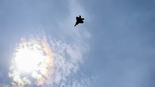 F-22 Raptor! falling backwards!