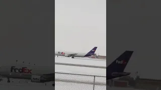 FedEx A300 Take Off