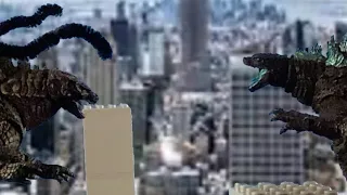 Godzilla vs squidzilla awesome battle stop motion