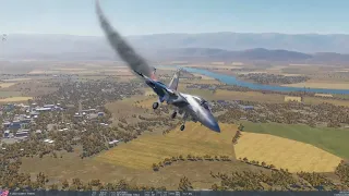DCS: F-15 Landing with one wing