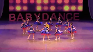 "Танец Королева красоты" на отчетном концерте студии Baby Dance Яна Белишко (7 лет)