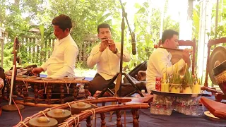 #orchestra #flute #oldmusic Classical music instruments (Kon Trem Ming​ - ភ្លេងកំដរសព)