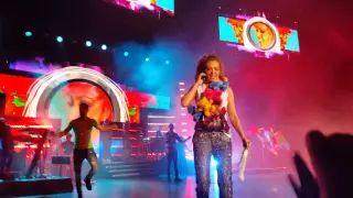 Thalia - A quien le importa (Auditorio Nacional México 18/9/16)