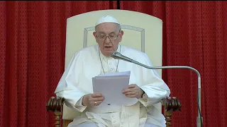 Il Papa conclude le catechesi sulla preghiera con una invocazione: guardare a Dio con fiducia