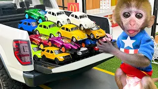 Baby Monkey Chu Chu Goes To Buy Toy Car And Takes A Bath With Ducklings In The Swimming Pool