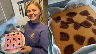 Baking With Charlotte! Cherry Bakewell Tray Bake & Chocolate Orange Fudge!