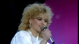 Iveta Bartošová, Jitka Zelenková, Felix Slováček & Karel Gott live in Berlin 1987