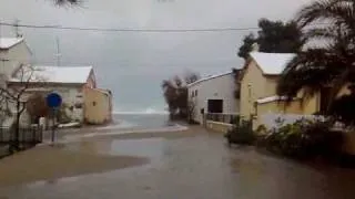 tempête en mer, neige et grosses vagues au Racou 66 26 décembre 2008