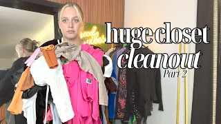 TRYING ON EVERYTHING IN MY CLOSET 🧥 | massive fall closet clean out & declutter (part 2 - tops)