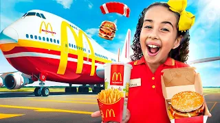 TRANSFORMEI UM AVIÃO NO MAIOR MC DONALDS DO MUNDO!