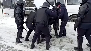 Weitere Festnahmen bei Friedensdemonstrationen in Russland