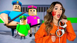 KAT ESCAPES POLICE FAMILY PRISON RUN IN ROBLOX (OBBY)