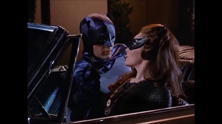 Catwoman arrested ( spanish subtitles )