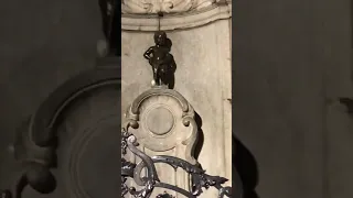 Жером Дюкенуа Старший Писающий мальчик. 1619 Manneken Pis Бронза. Высота 61 см Брюссель