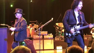 Toto-Africa in Biloxi, MS on June 3, 2017