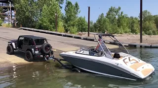Launching A 195S Yamaha Jet Boat With Jeep Wrangler