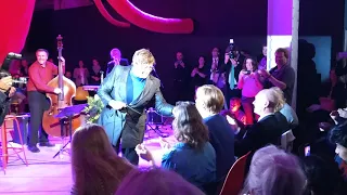 Angela Merkel singt "Strange things happen every day" mit Uschi Brüning 10.09.2017 in Berlin