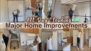 *NEW*MAKING MAJOR CHANGES 2 OUR MOBILE HOME| 1st TIME HOME OWNER 🎊| WALLPAPER, PAINTING & CLEANING